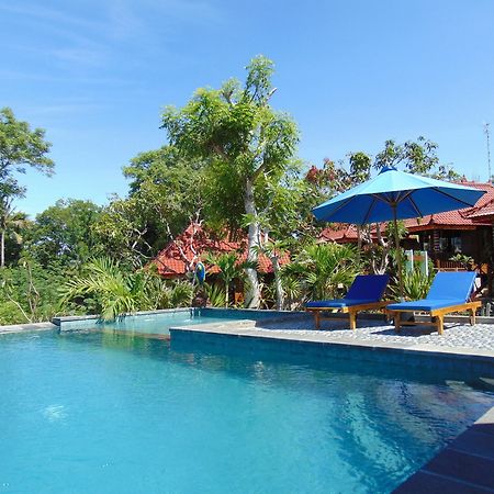 Starfish Lembongan Hotel Exterior photo