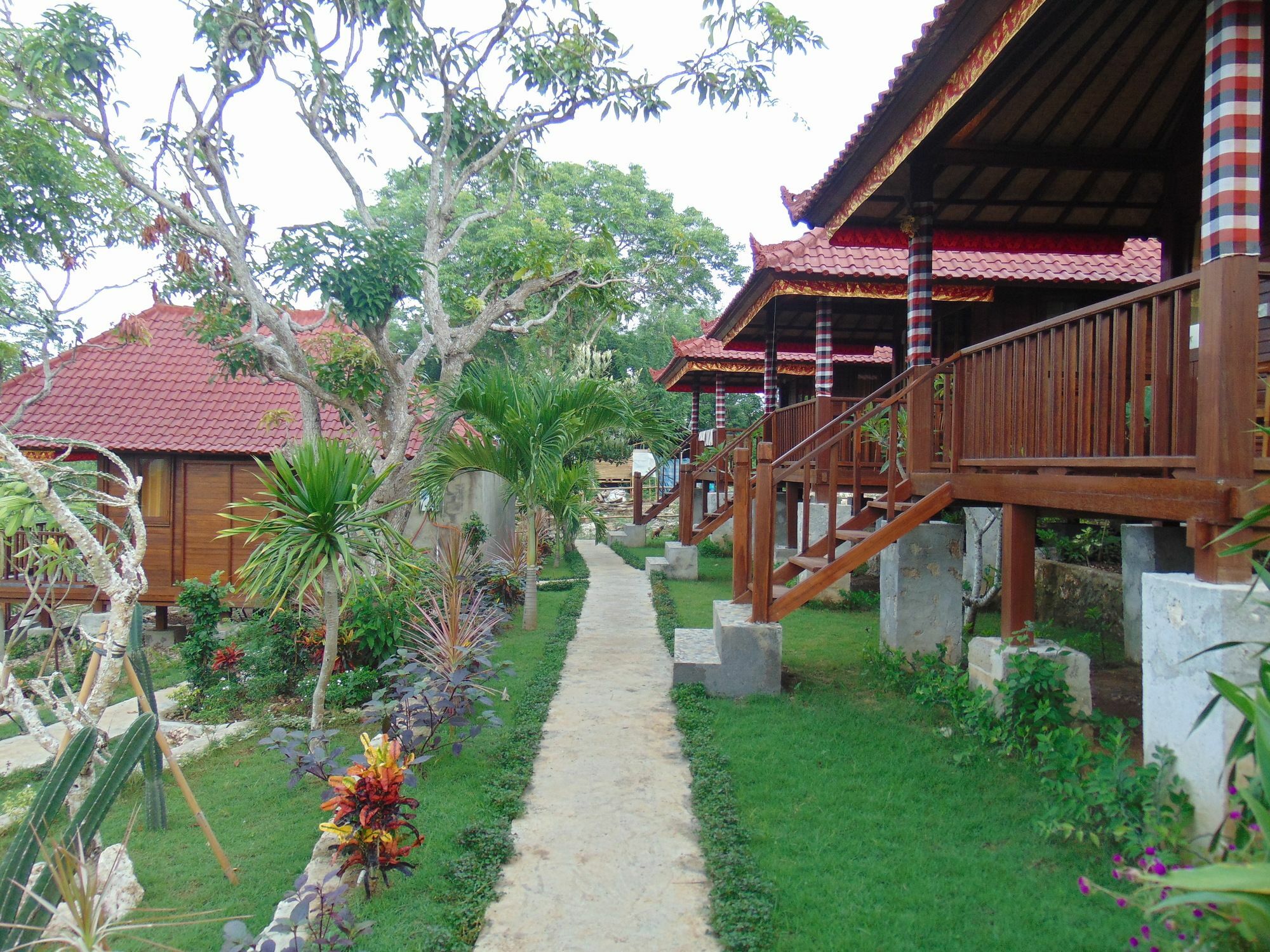 Starfish Lembongan Hotel Exterior photo