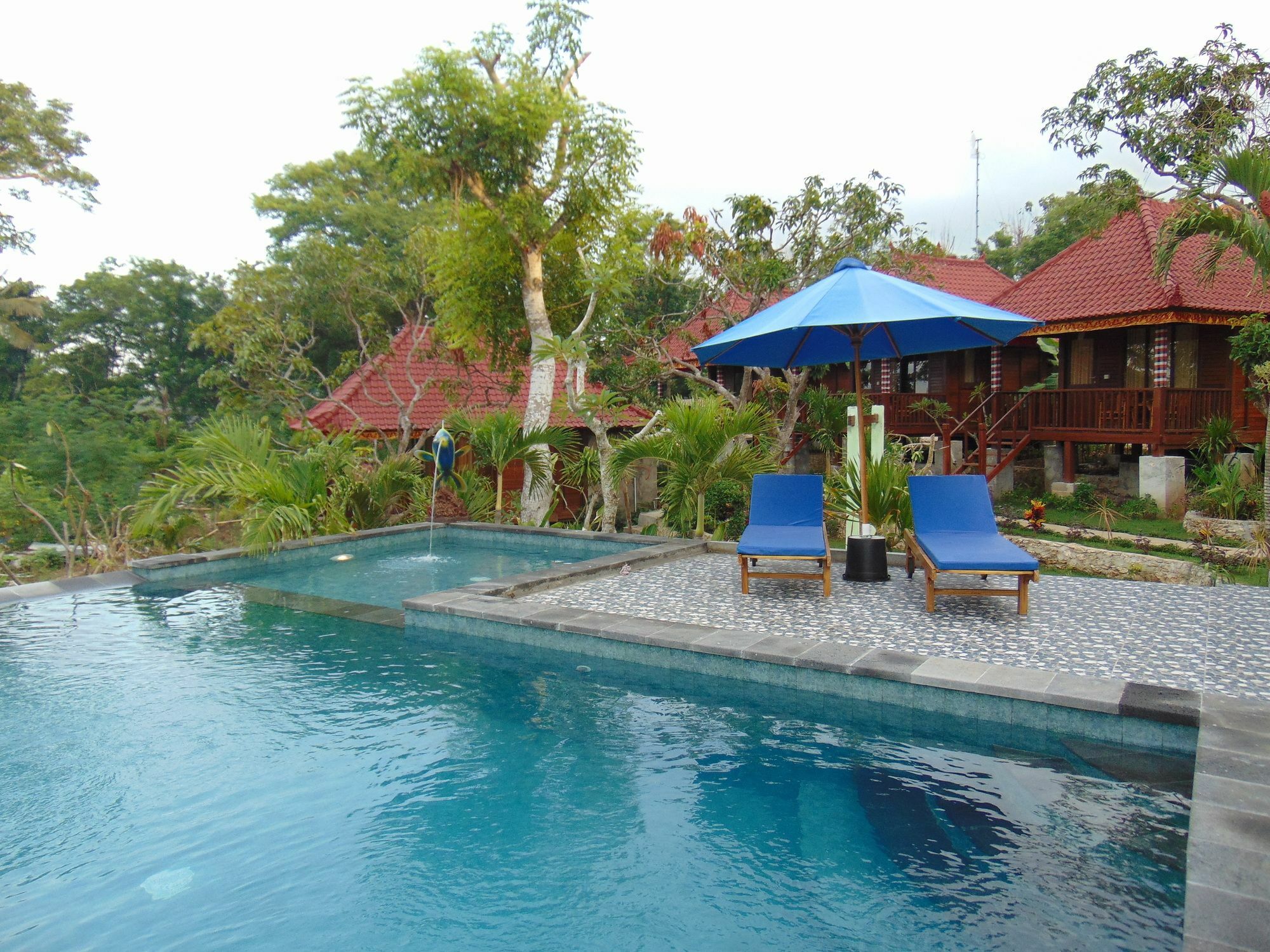 Starfish Lembongan Hotel Exterior photo