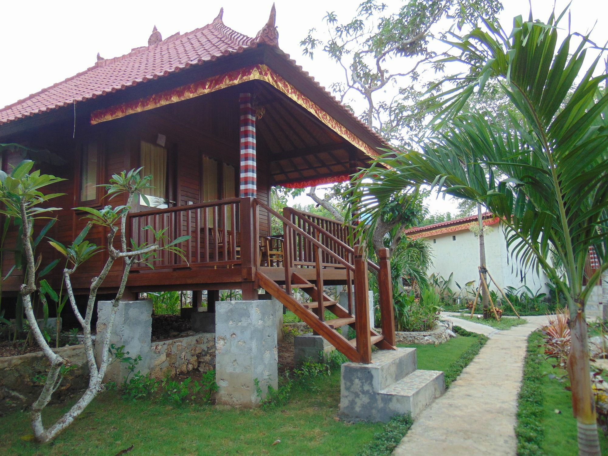 Starfish Lembongan Hotel Exterior photo