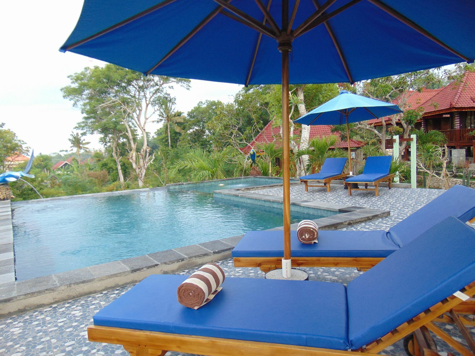 Starfish Lembongan Hotel Exterior photo