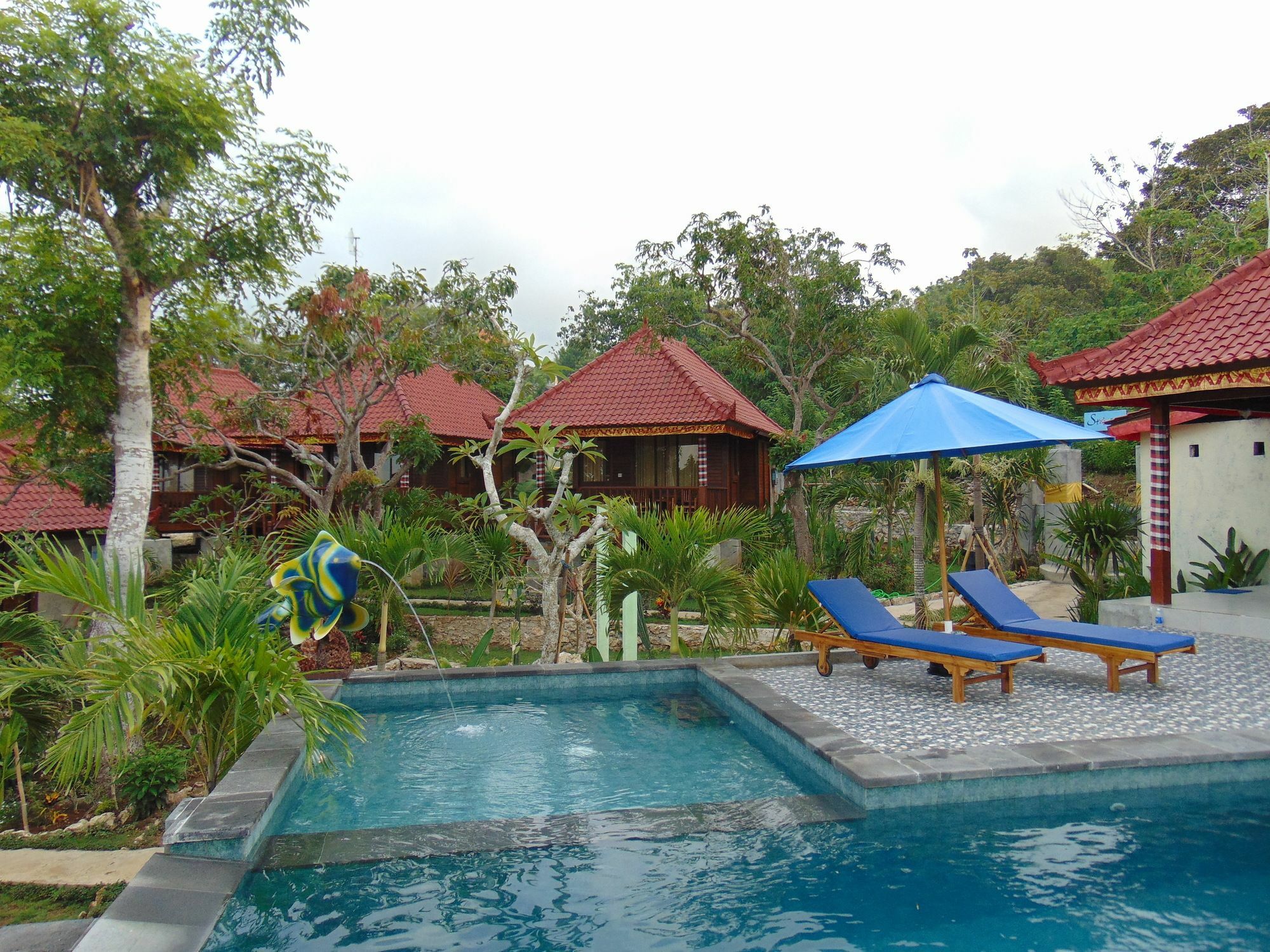 Starfish Lembongan Hotel Exterior photo